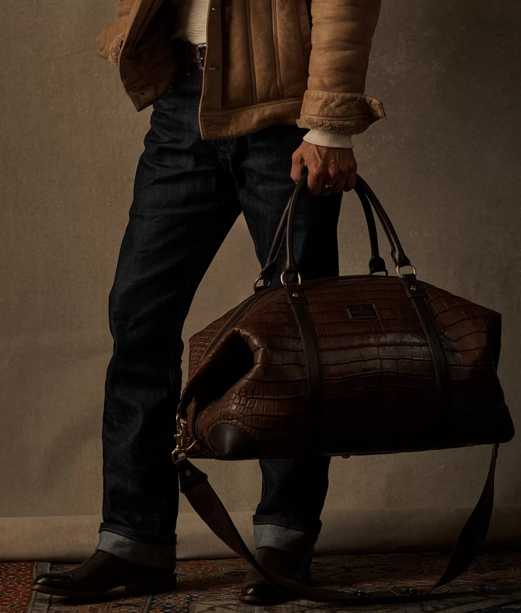 Lucchese Travel | Travel | Giant Gator Duffle – Large Chocolate