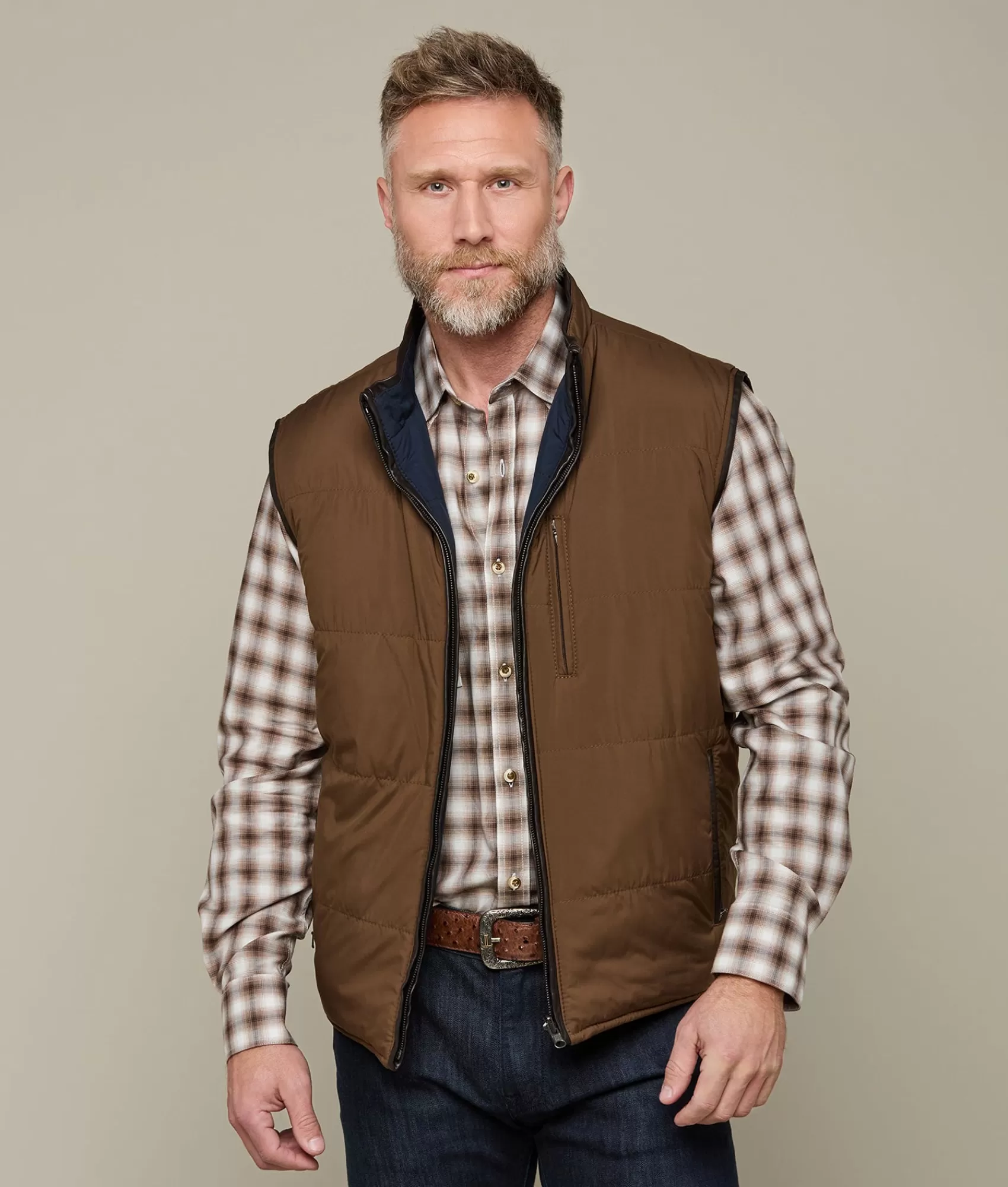 Lucchese Outerwear | Reversible Microfiber Vest Chocolate/Navy